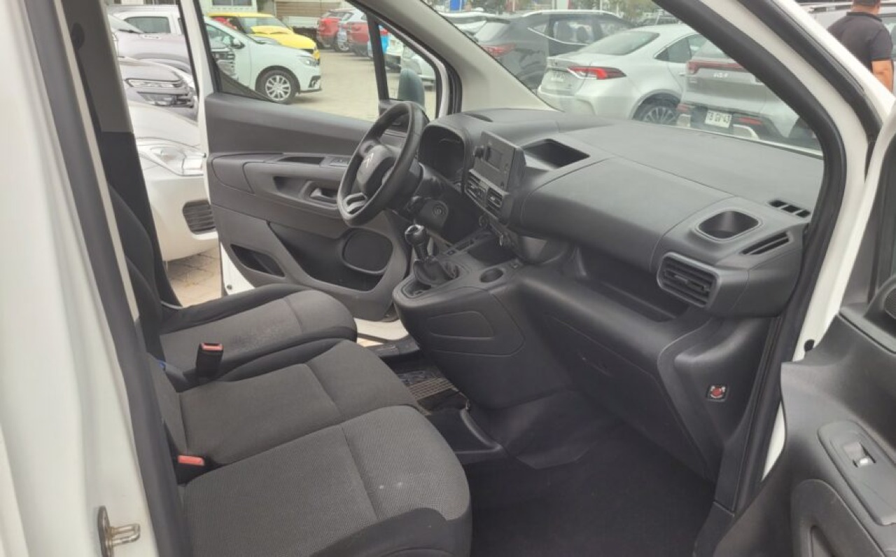 Citroën Berlingo K9 Blue — foto 14 de 14