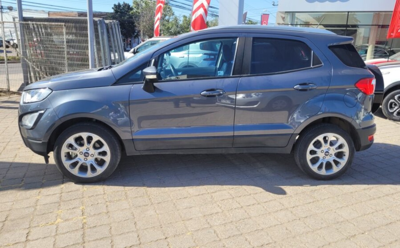 Ford Ecosport S — foto 8 de 15