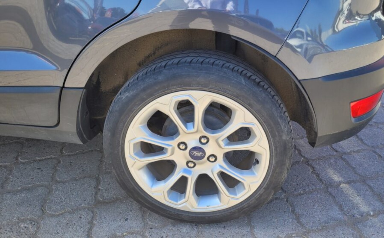 Ford Ecosport S — foto 9 de 15