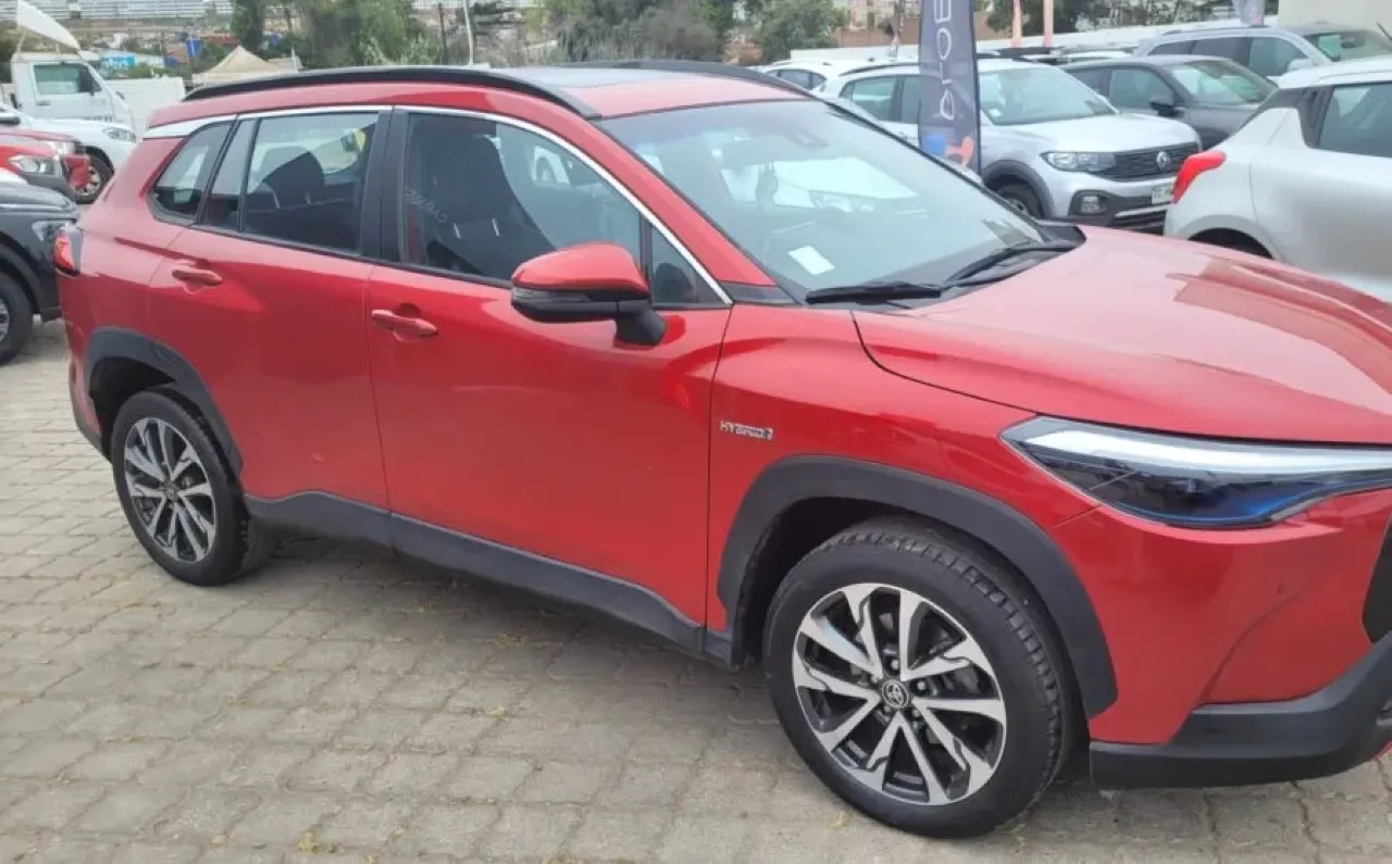 Toyota Corolla Cross — foto 3 de 16
