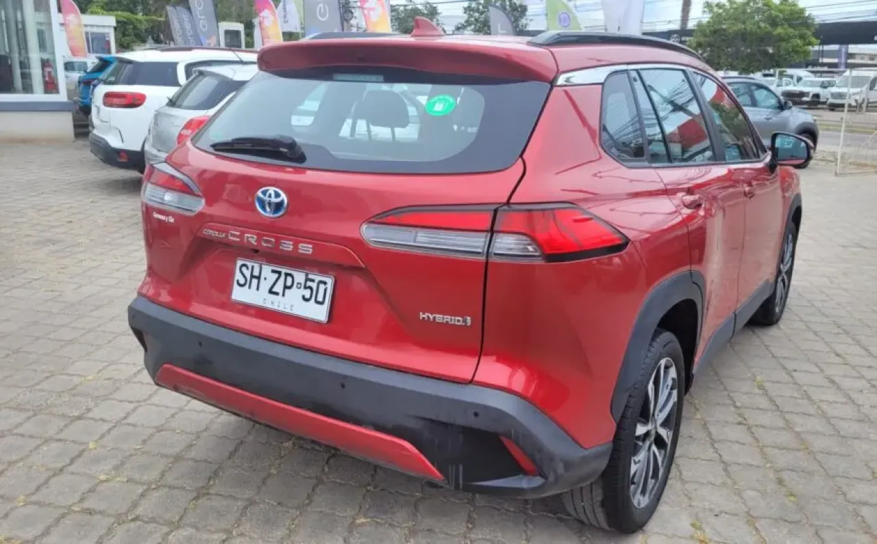 Toyota Corolla Cross — foto 6 de 16