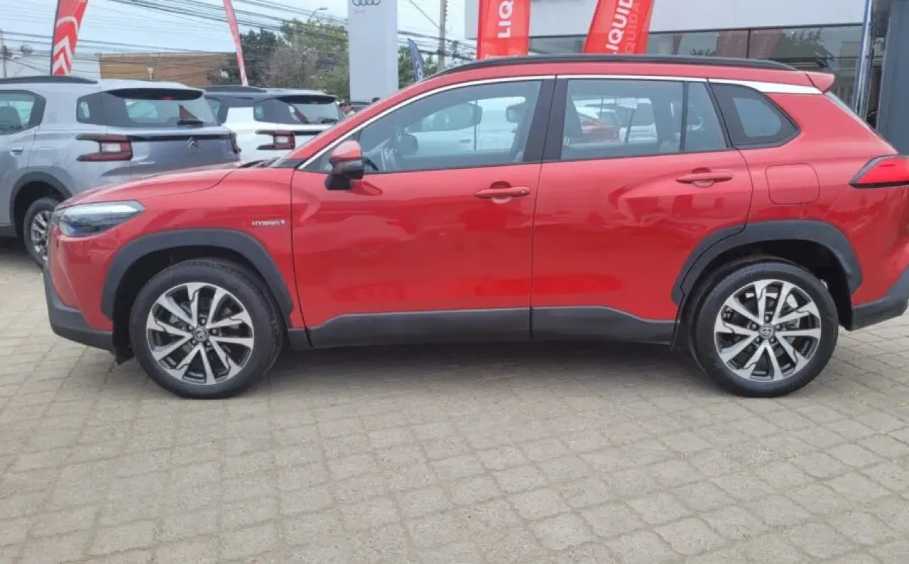 Toyota Corolla Cross — foto 7 de 16