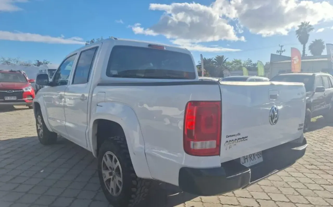 Volkswagen Amarok Trendline — foto 3 de 14