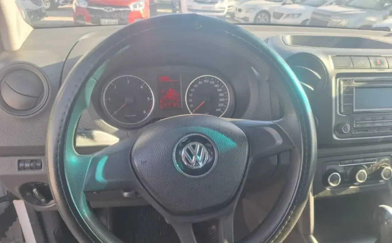 Volkswagen Amarok Trendline — foto 11 de 14