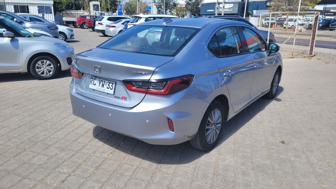 Honda City — foto 2 de 13
