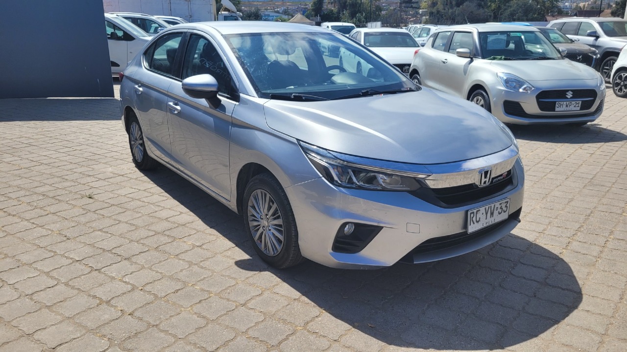 Honda City — foto 8 de 13