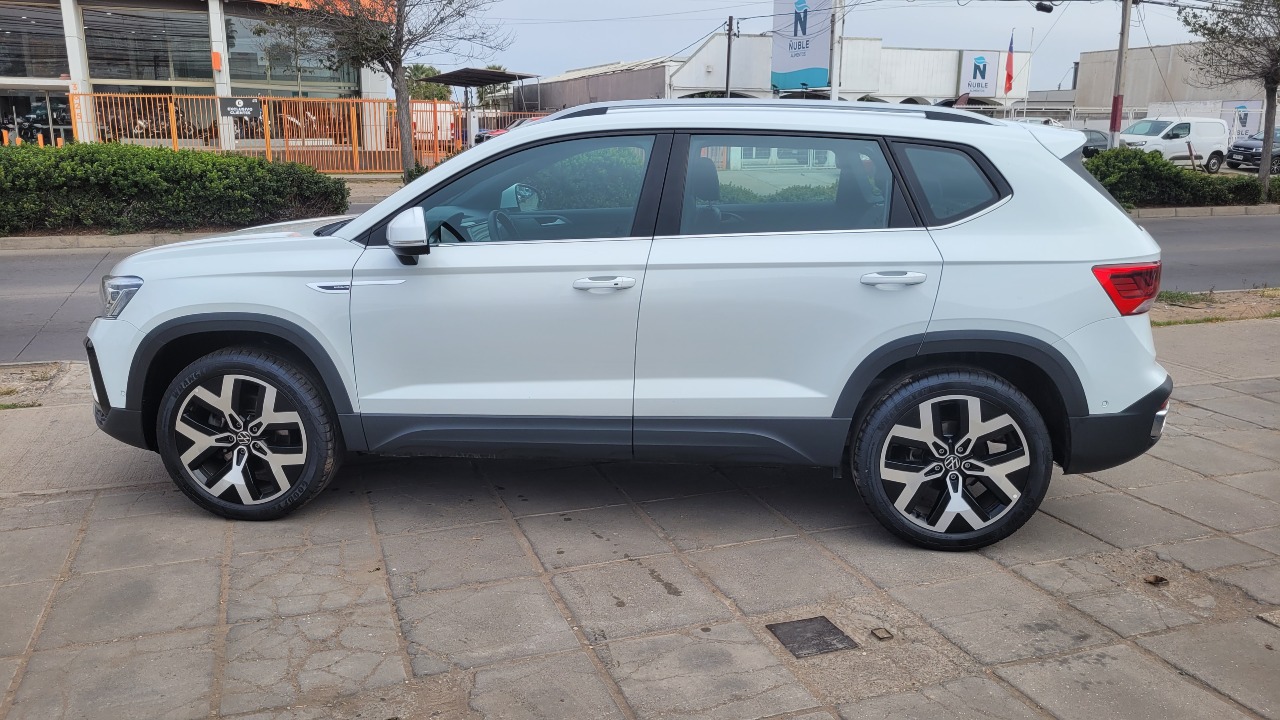 Volkswagen Taos Tsi 4X2 1.4 Aut. — foto 4 de 15