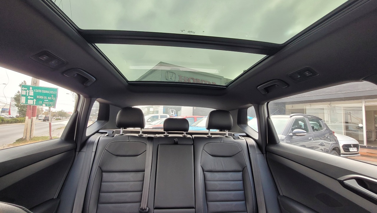 Volkswagen Taos Tsi 4X2 1.4 Aut. — foto 9 de 15