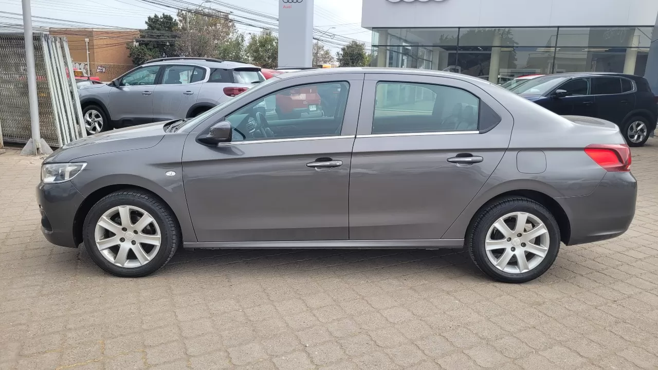 Peugeot 301 Hdi — foto 15 de 15