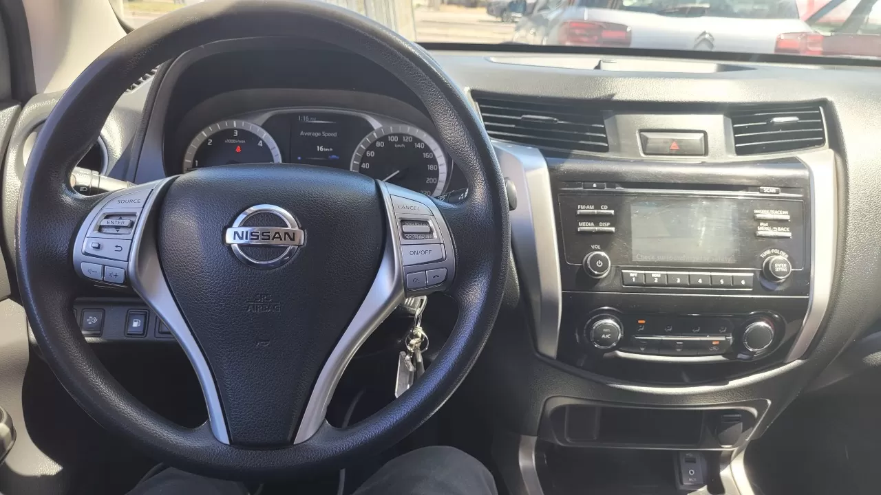Nissan Np300 Navara Xe2.3 Mec. — foto 11 de 15