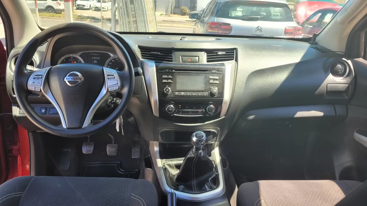 Nissan Np300 Navara Xe2.3 Mec. — foto 12 de 15
