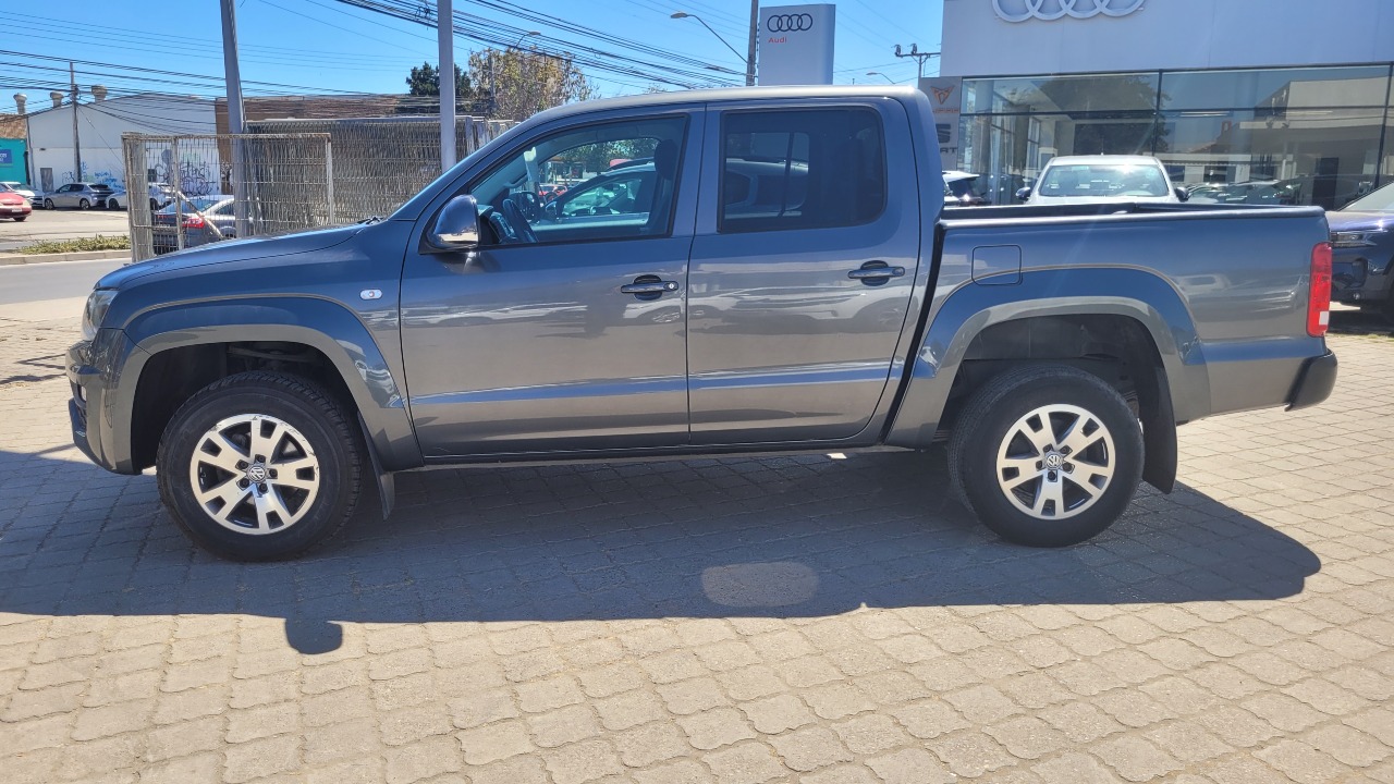 Volkswagen Amarok Comfortline 2.0 4X2 Mec. — foto 8 de 15