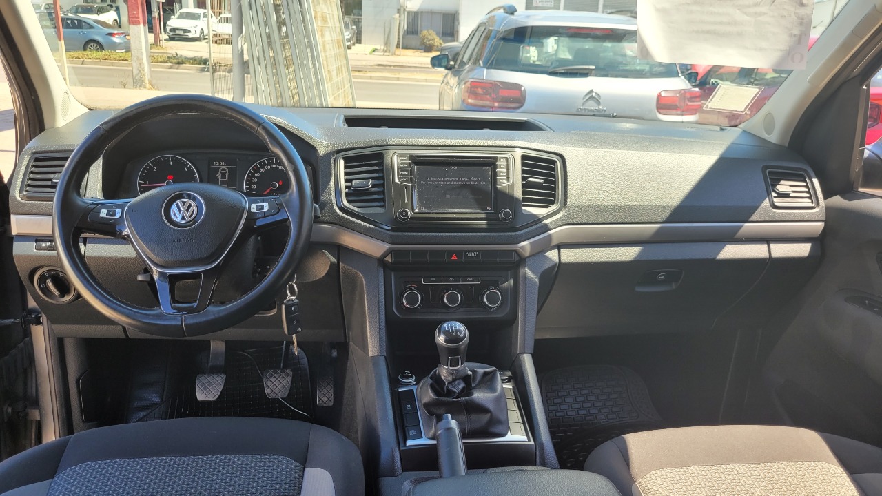 Volkswagen Amarok Comfortline 2.0 4X2 Mec. — foto 11 de 15