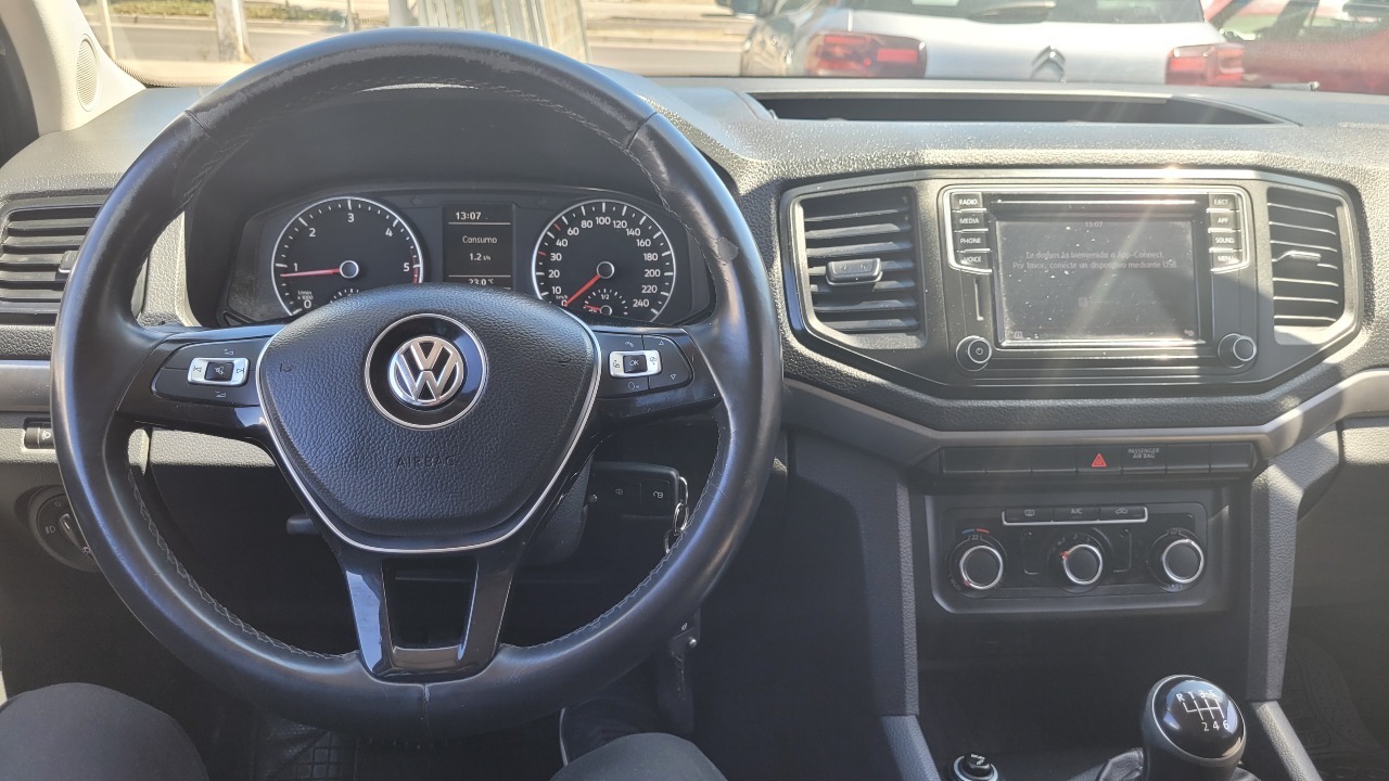 Volkswagen Amarok Comfortline 2.0 4X2 Mec. — foto 14 de 15