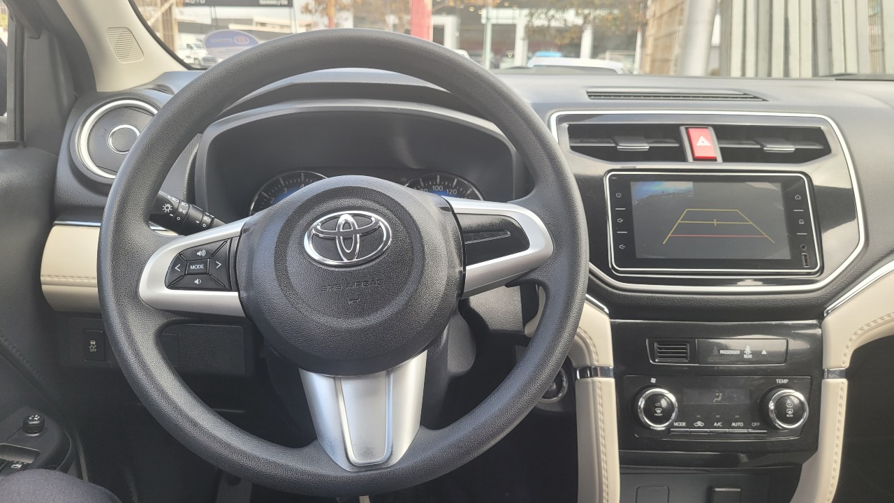 Toyota Rush Xli1.5 Full Aut. — foto 8 de 15