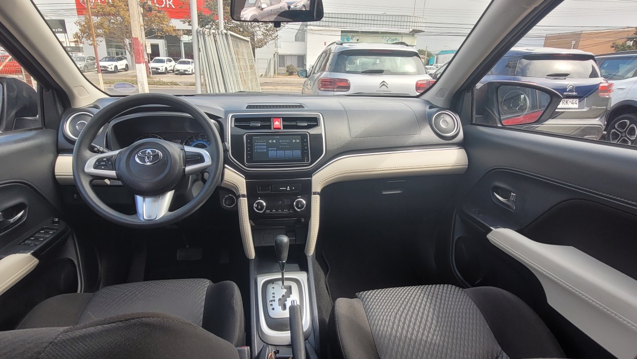 Toyota Rush Xli1.5 Full Aut. — foto 12 de 15