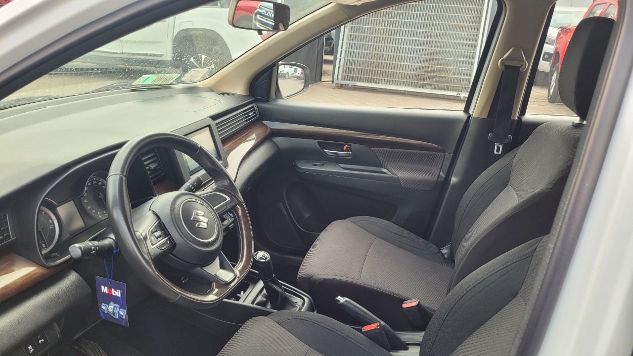 Suzuki Ertiga Glx1.5 Full Mec. — foto 13 de 15