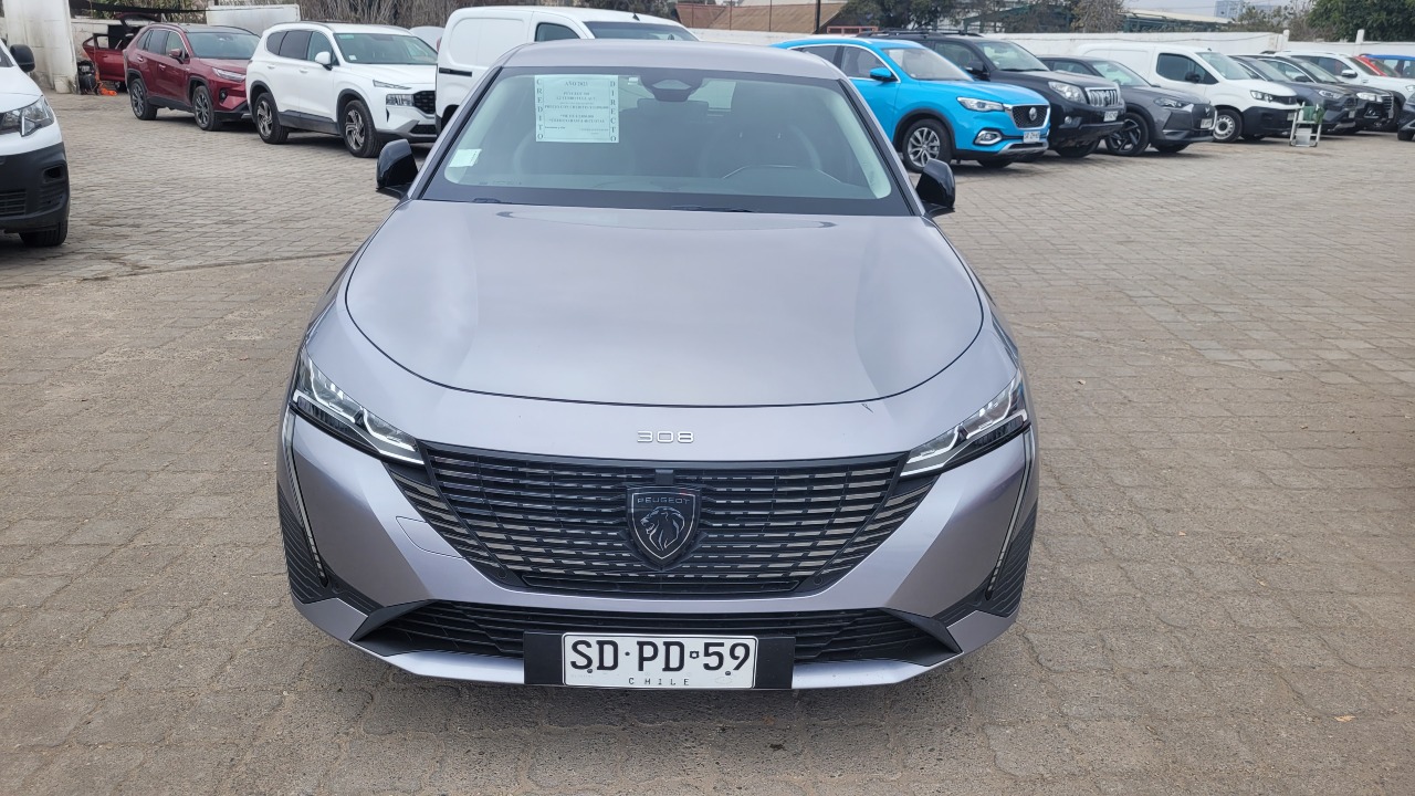 Peugeot 308 Puretech 1.2 Aut. — foto 2 de 15