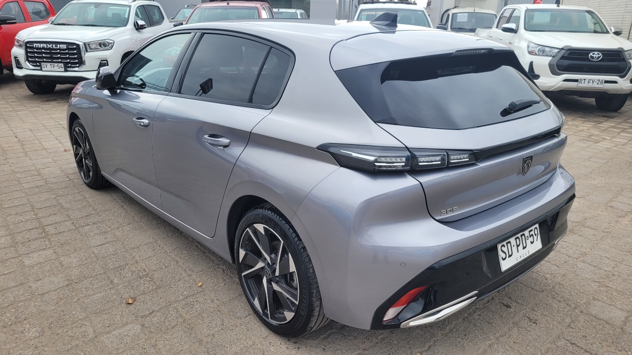 Peugeot 308 Puretech 1.2 Aut. — foto 5 de 15