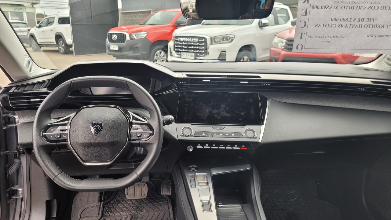 Peugeot 308 Puretech 1.2 Aut. — foto 11 de 15