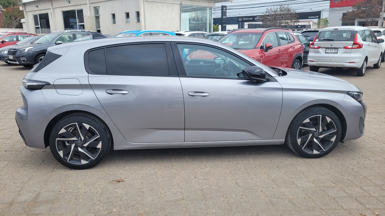 Peugeot 308 Puretech 1.2 Aut. — foto 15 de 15