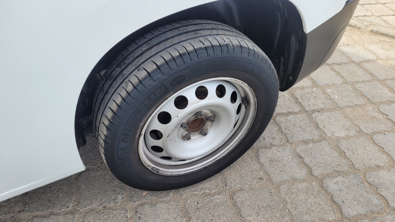 Citroën Berlingo K9 1.6 Full Mec. — foto 13 de 15