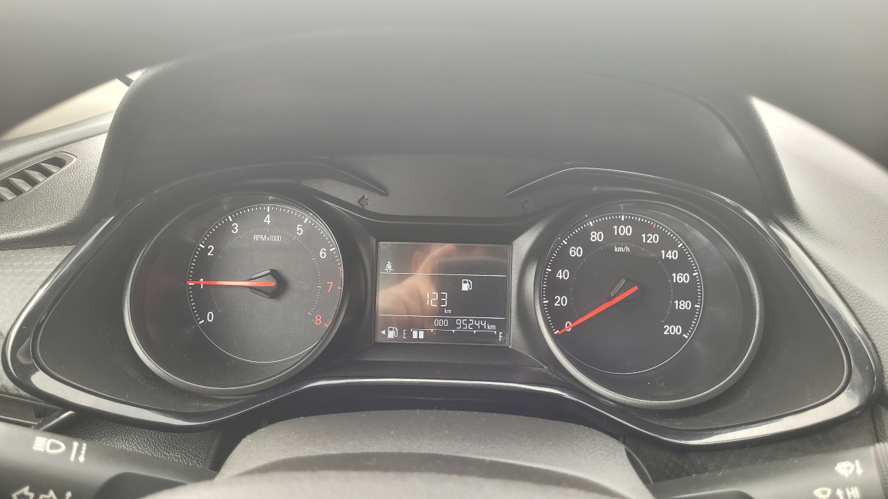 Chevrolet Onix Nb Ls1.2 Full Mec. — foto 9 de 15
