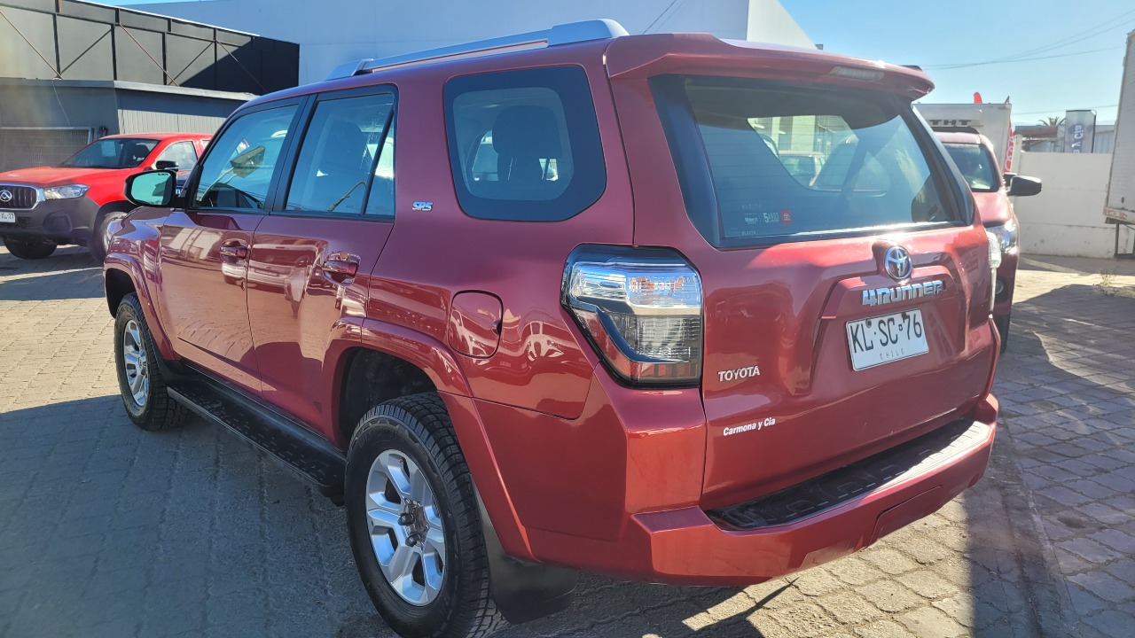 Toyota 4Runner 4X4 4.0 Full Aut. — foto 6 de 15