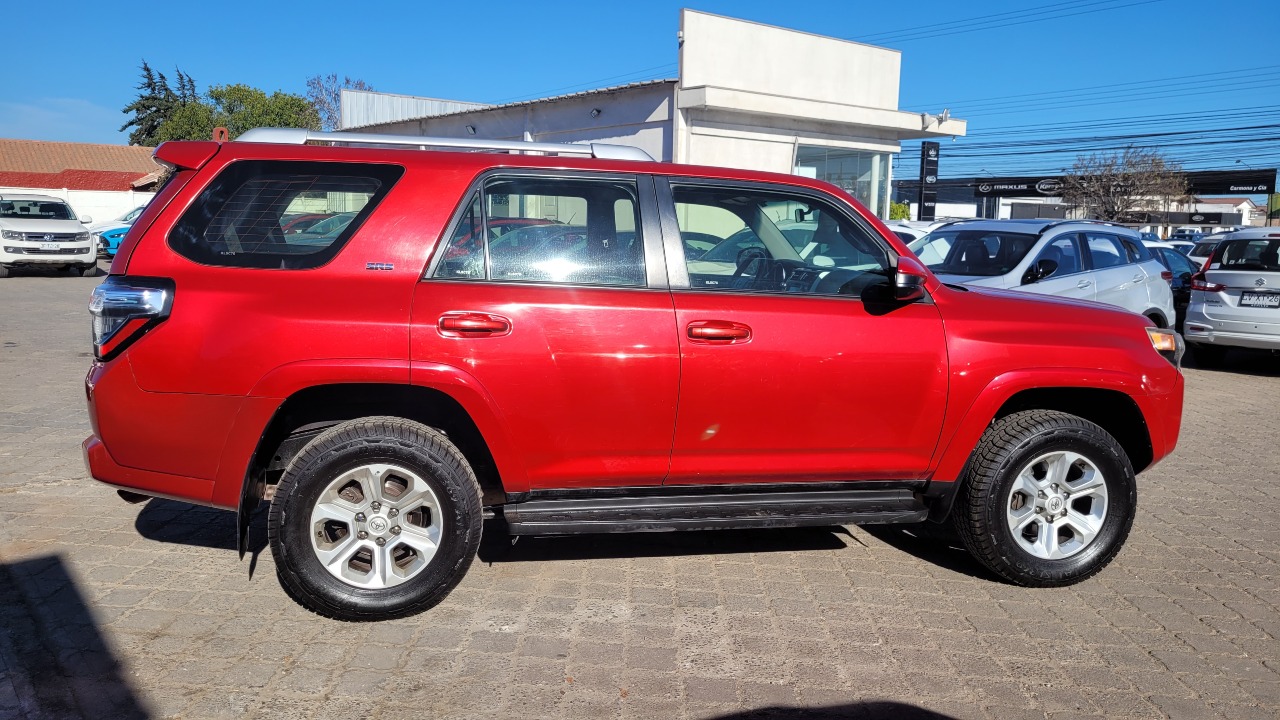 Toyota 4Runner 4X4 4.0 Full Aut. — foto 8 de 15