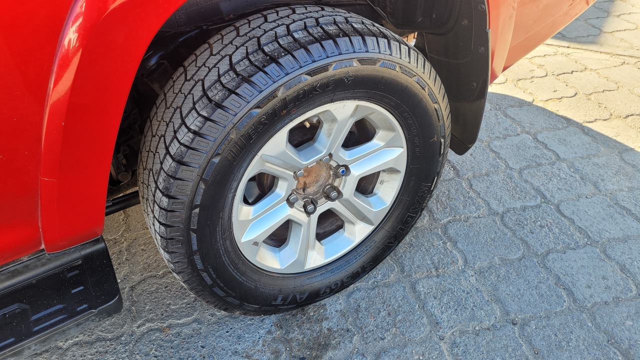 Toyota 4Runner 4X4 4.0 Full Aut. — foto 13 de 15