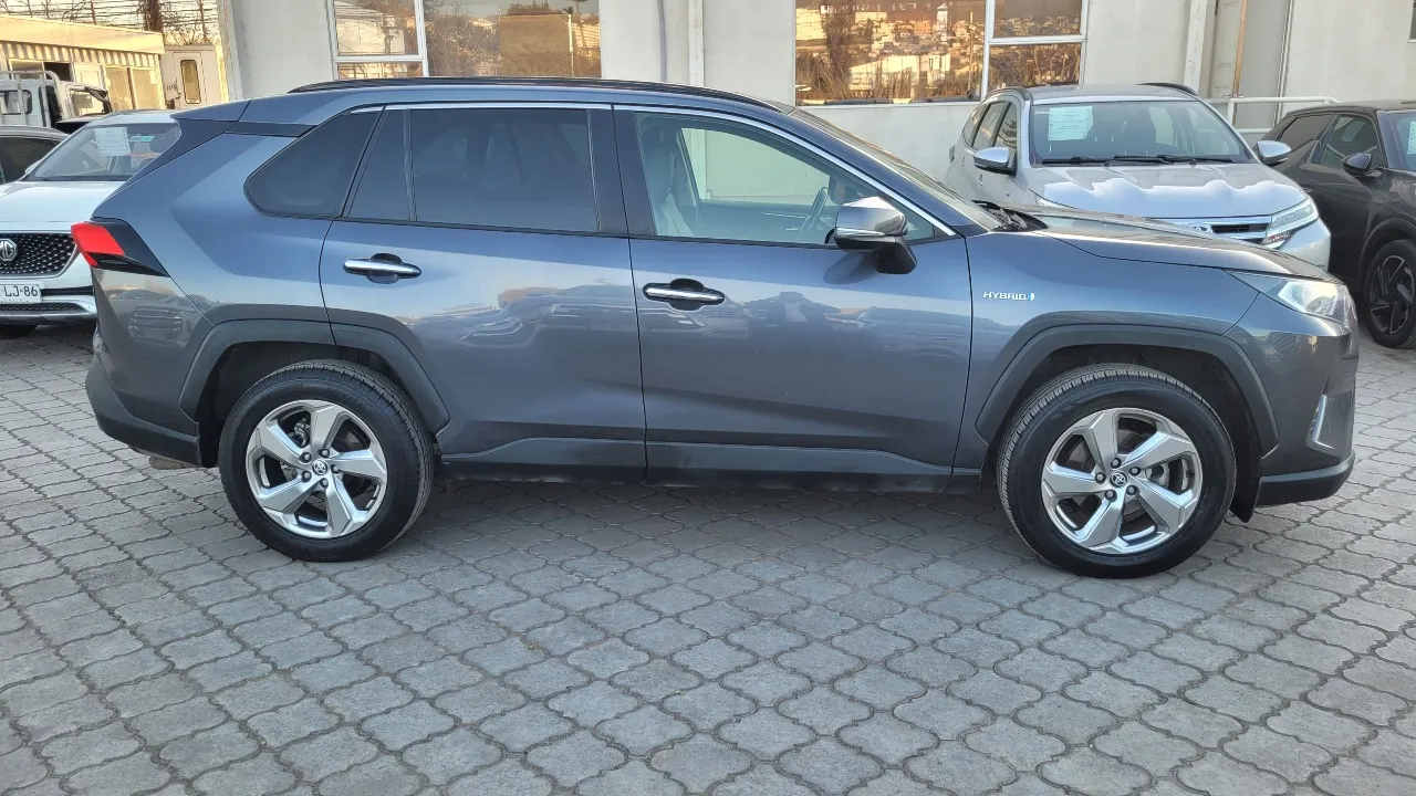 Toyota Rav4 4X4 2.5 Hybrido Full Aut. — foto 8 de 16