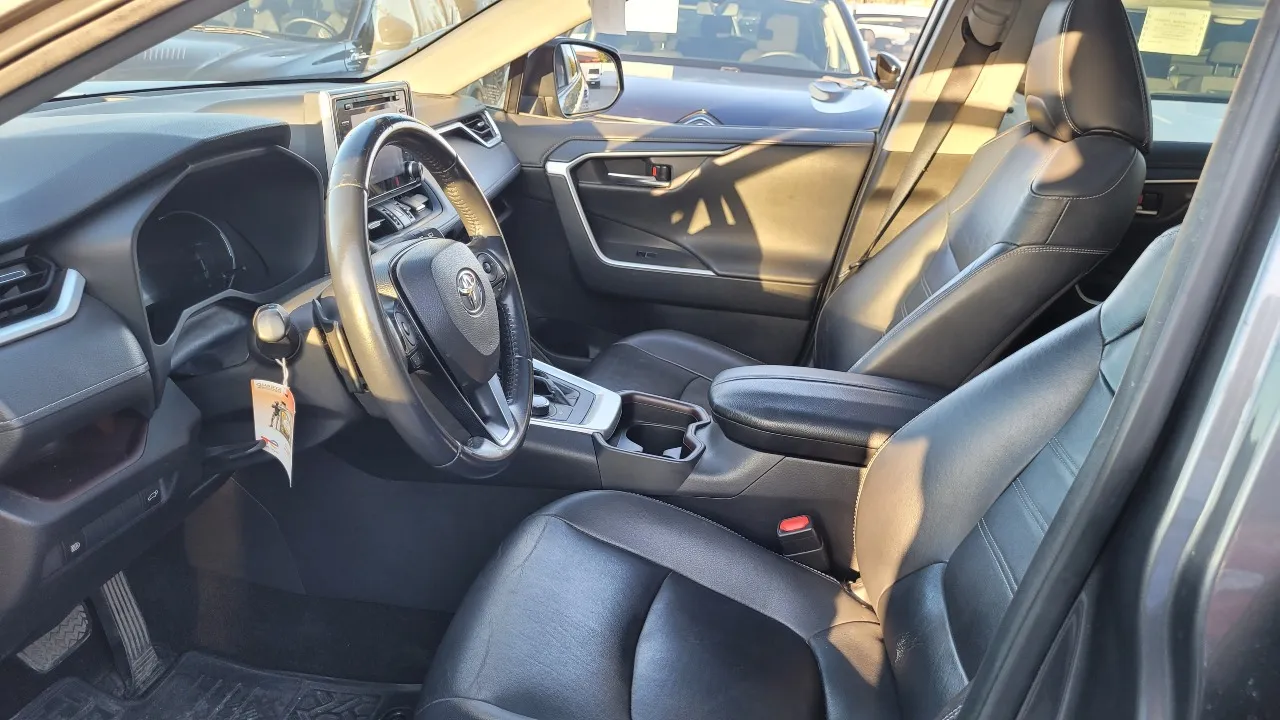 Toyota Rav4 4X4 2.5 Hybrido Full Aut. — foto 12 de 16