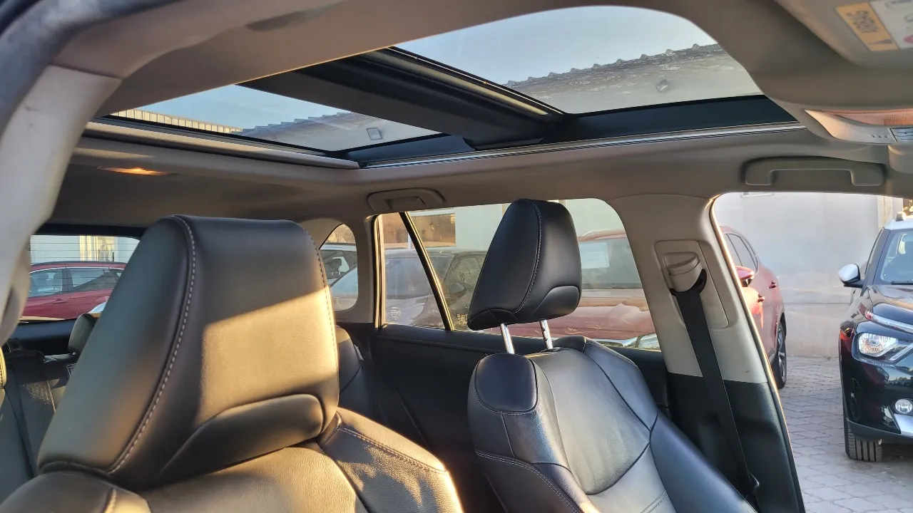 Toyota Rav4 4X4 2.5 Hybrido Full Aut. — foto 15 de 16