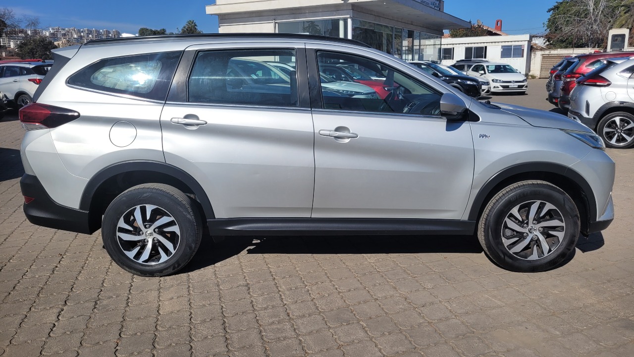 Toyota Rush Xlt1.5 Full Mec. — foto 8 de 15