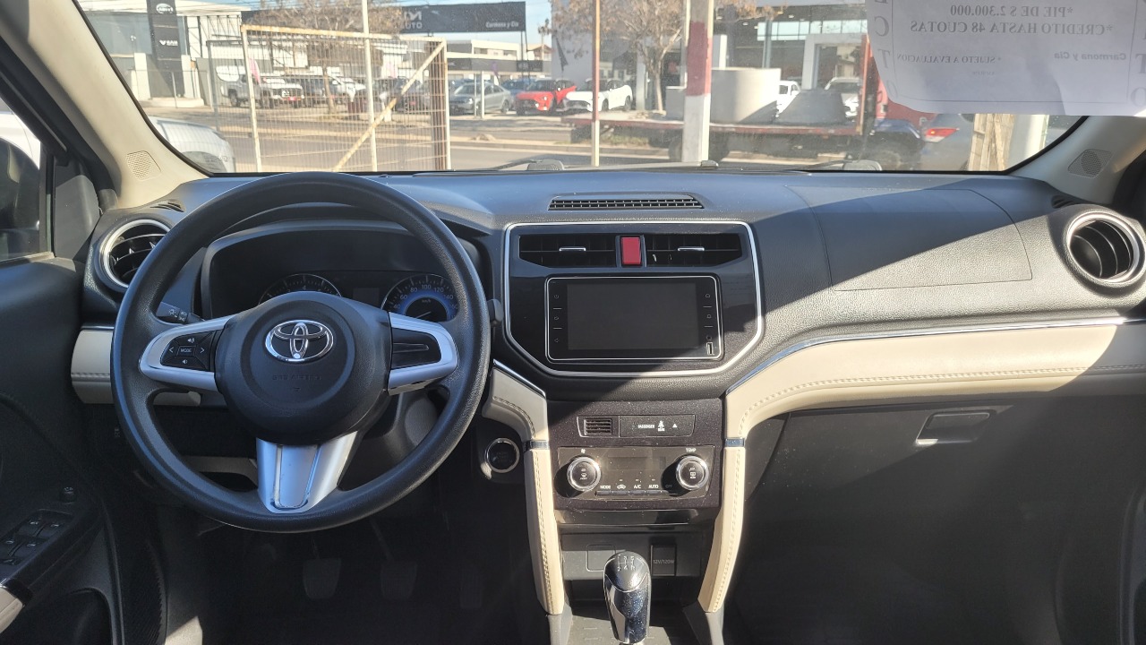 Toyota Rush Xlt1.5 Full Mec. — foto 13 de 15
