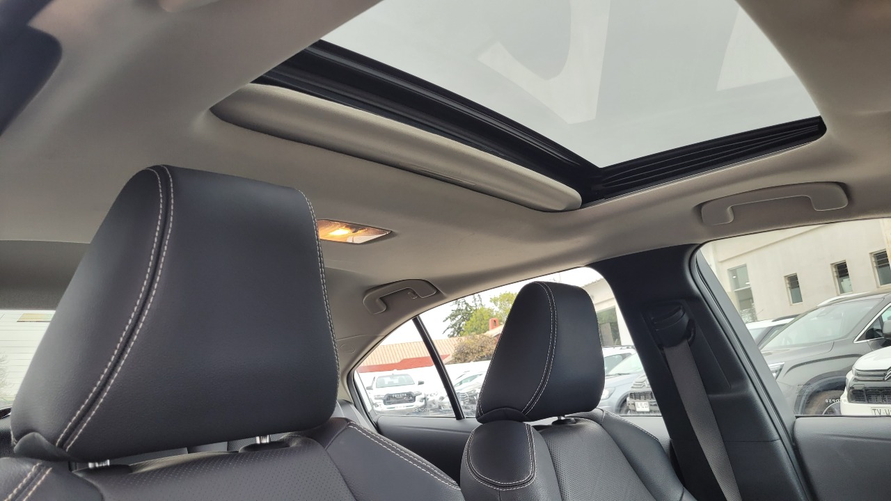 Toyota Corolla Sd Hev Cvt1.8 Full Aut. — foto 12 de 16