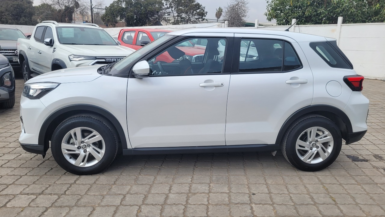 Toyota Raize Cvt1.2 Full Aut. — foto 5 de 15