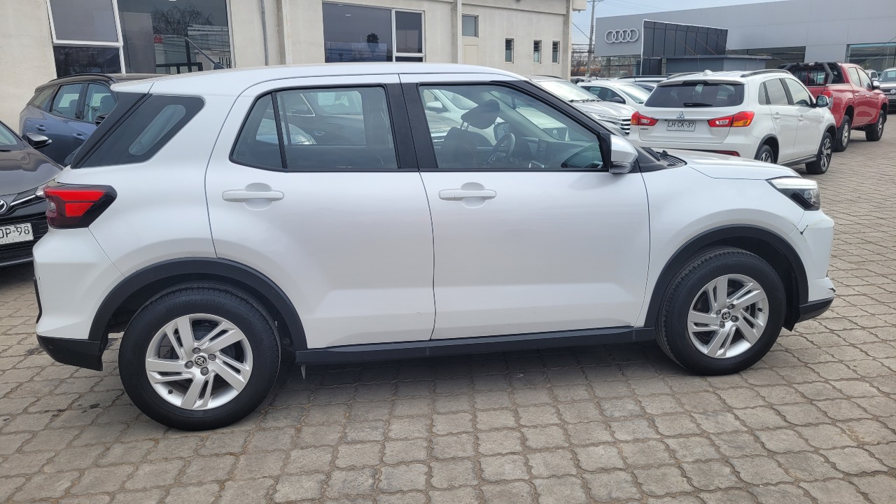 Toyota Raize Cvt1.2 Full Aut. — foto 8 de 15