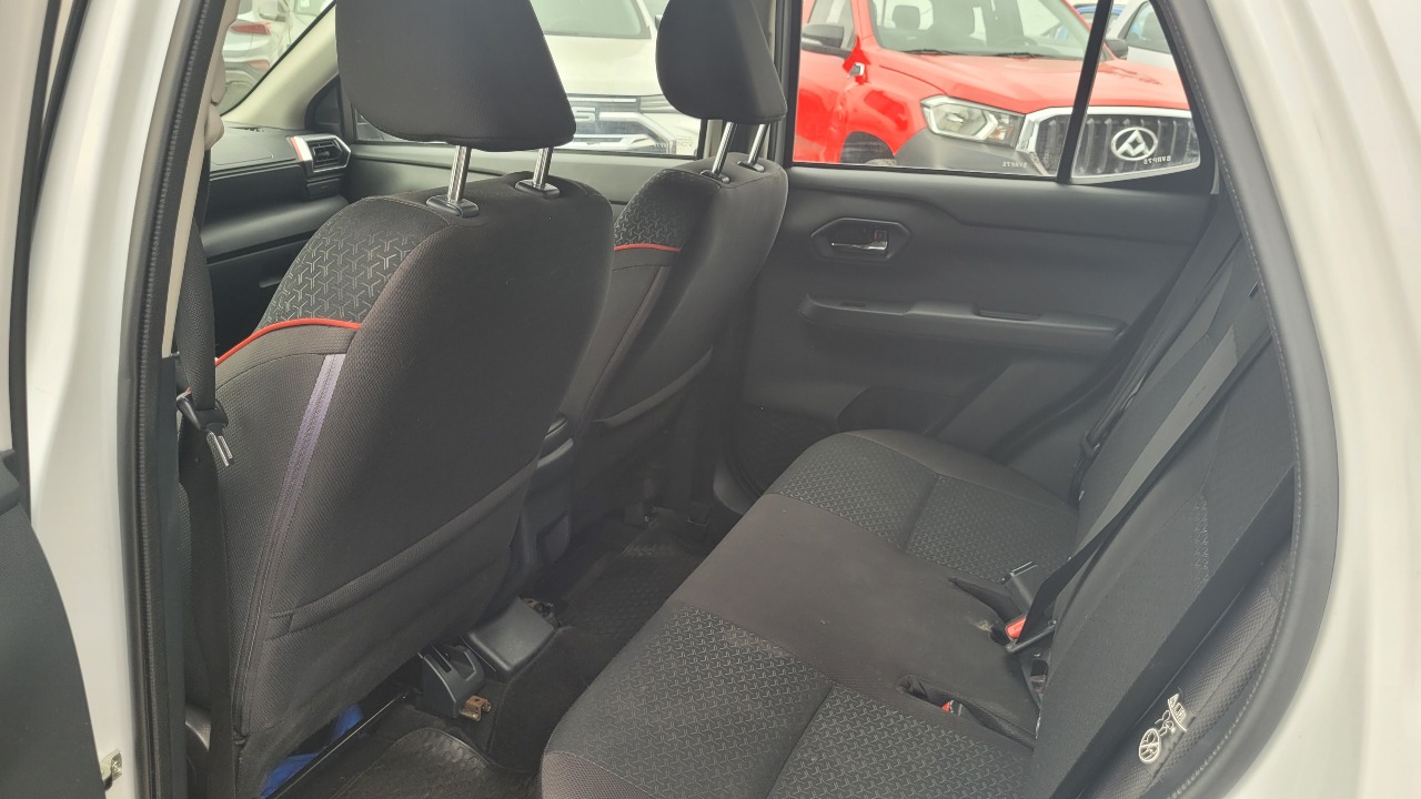 Toyota Raize Cvt1.2 Full Aut. — foto 11 de 15
