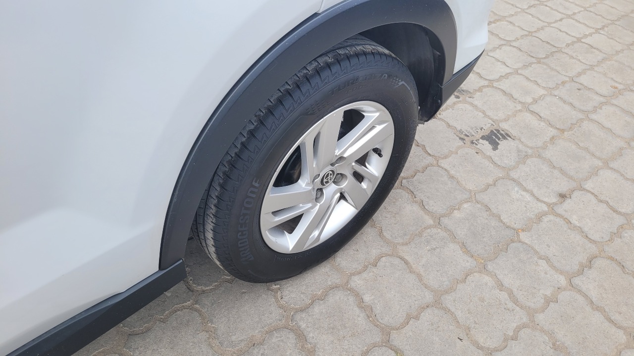 Toyota Raize Cvt1.2 Full Aut. — foto 13 de 15