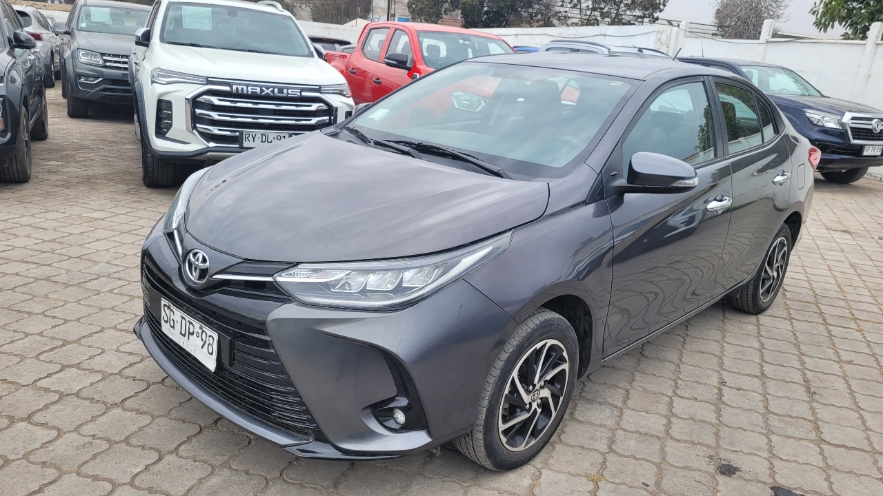 Toyota Yaris Sedan Otto 1.5 Full Mec.