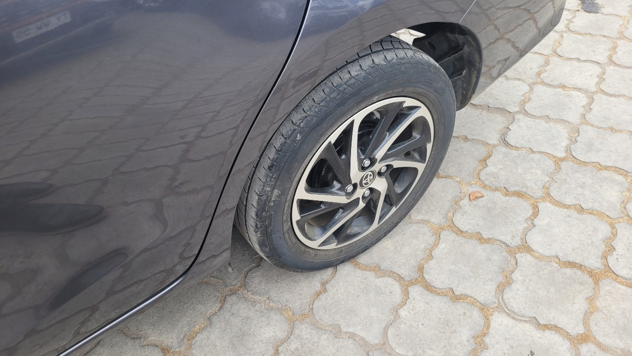 Toyota Yaris Sedan Otto 1.5 Full Mec. — foto 13 de 15