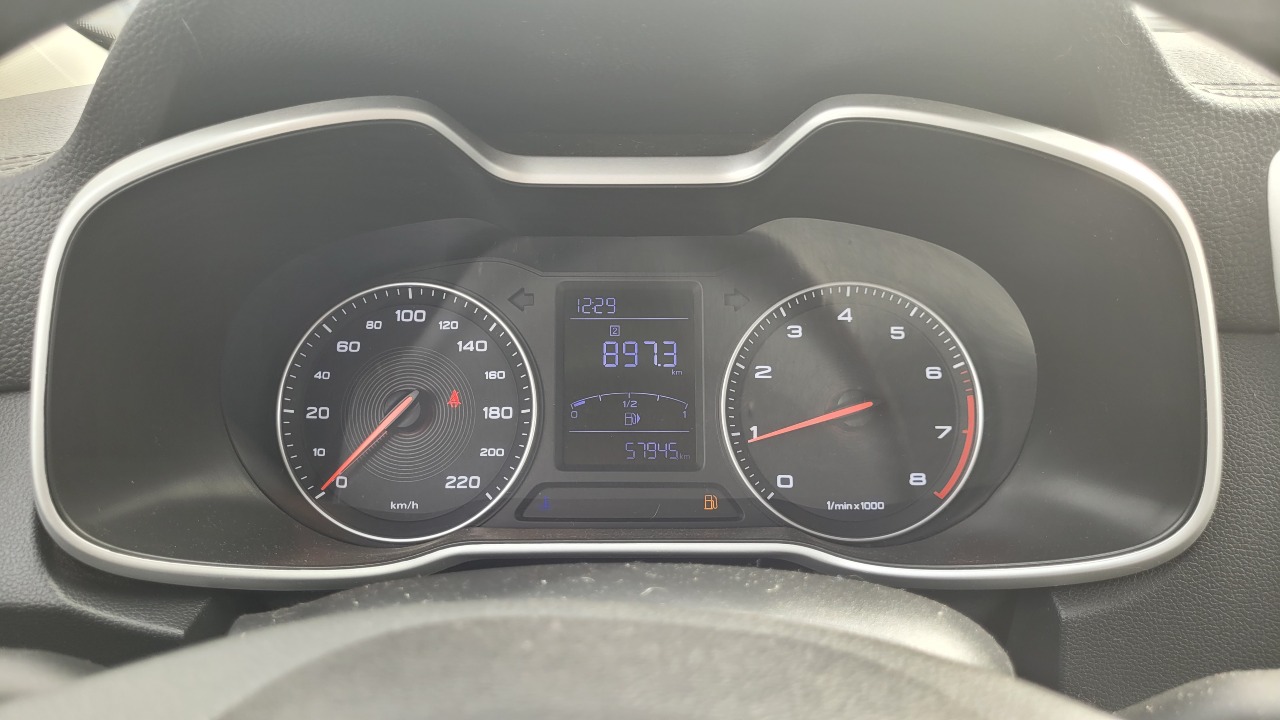 MG Zs 5P 1.5 Full Mec. — foto 10 de 15
