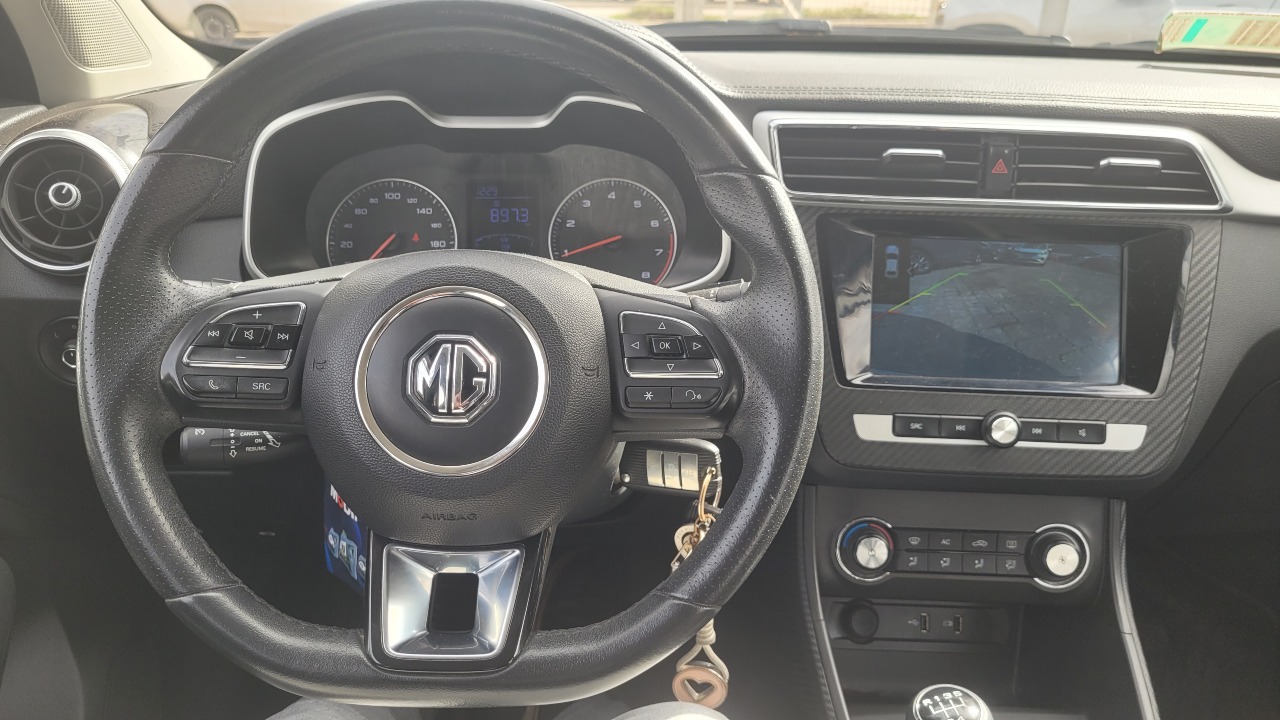MG Zs 5P 1.5 Full Mec. — foto 11 de 15