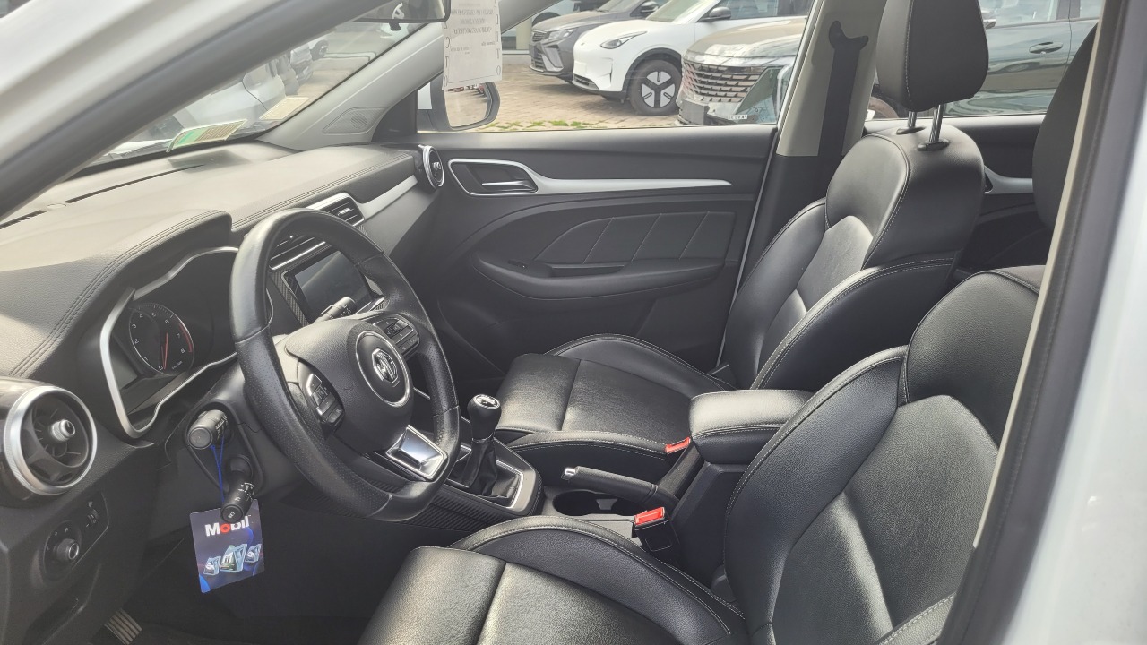MG Zs 5P 1.5 Full Mec. — foto 13 de 15