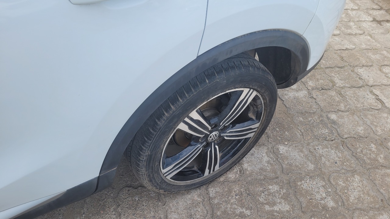 MG Zs 5P 1.5 Full Mec. — foto 14 de 15