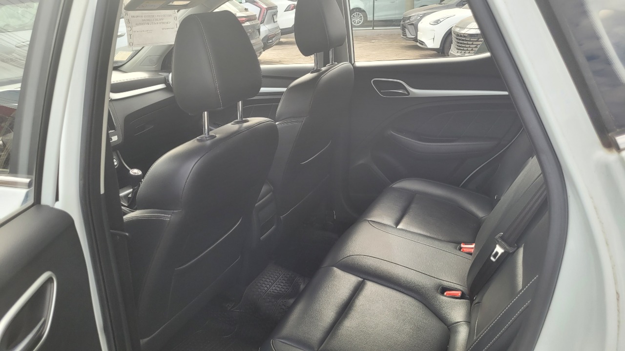 MG Zs 5P 1.5 Full Mec. — foto 15 de 15
