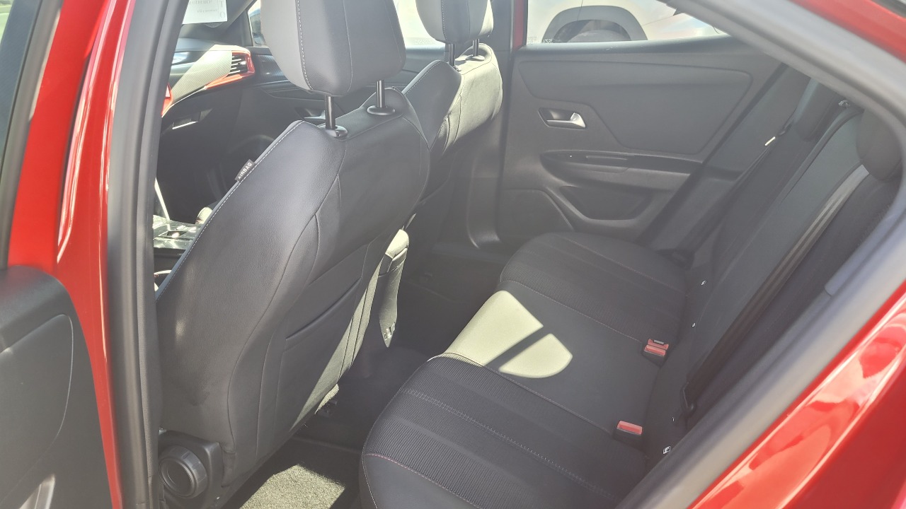 Opel Moka 1.2 Full Aut. — foto 12 de 15