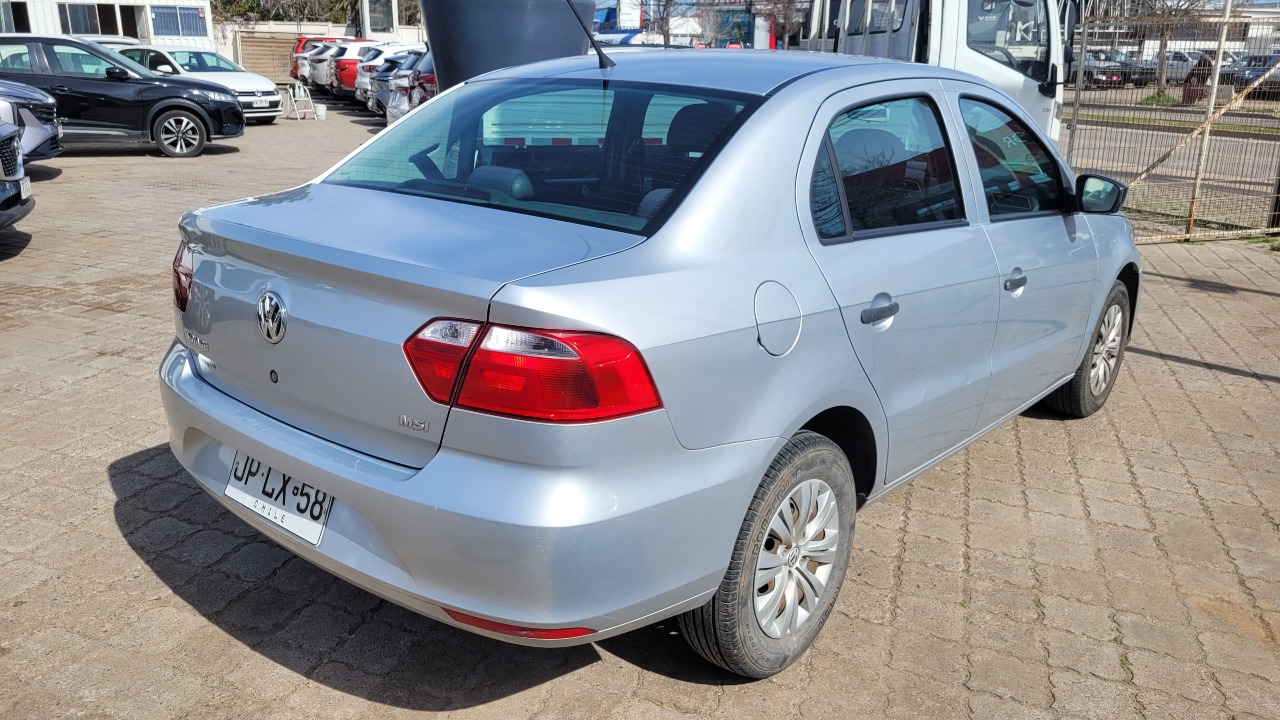 Volkswagen Voyage Power 1.6 Full Mec. — foto 2 de 15
