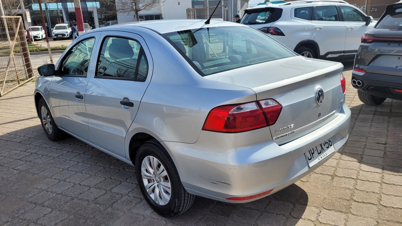 Volkswagen Voyage Power 1.6 Full Mec. — foto 4 de 15